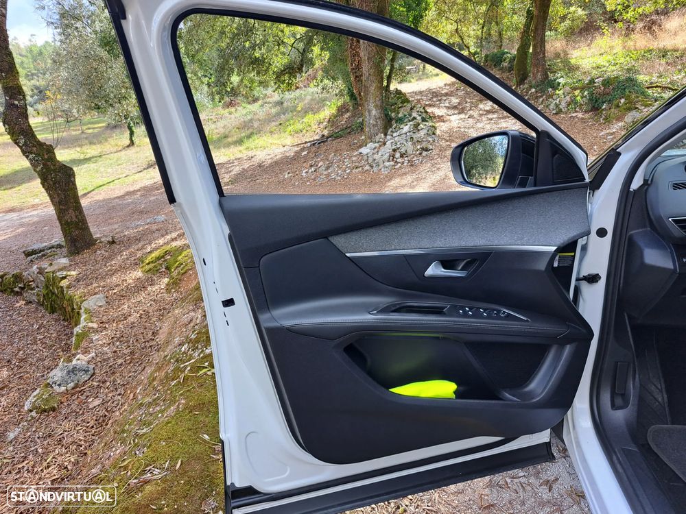 Peugeot 5008 BlueHDI 130 EAT8 Allure - 15