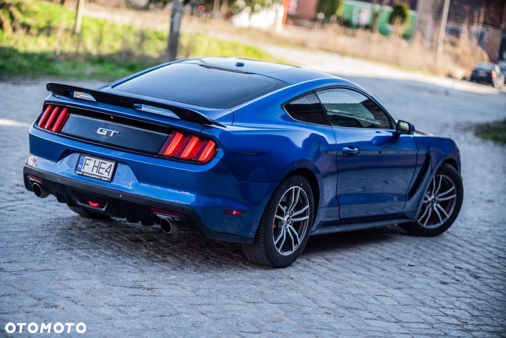 Ford Mustang 5.0 V8 GT - 12