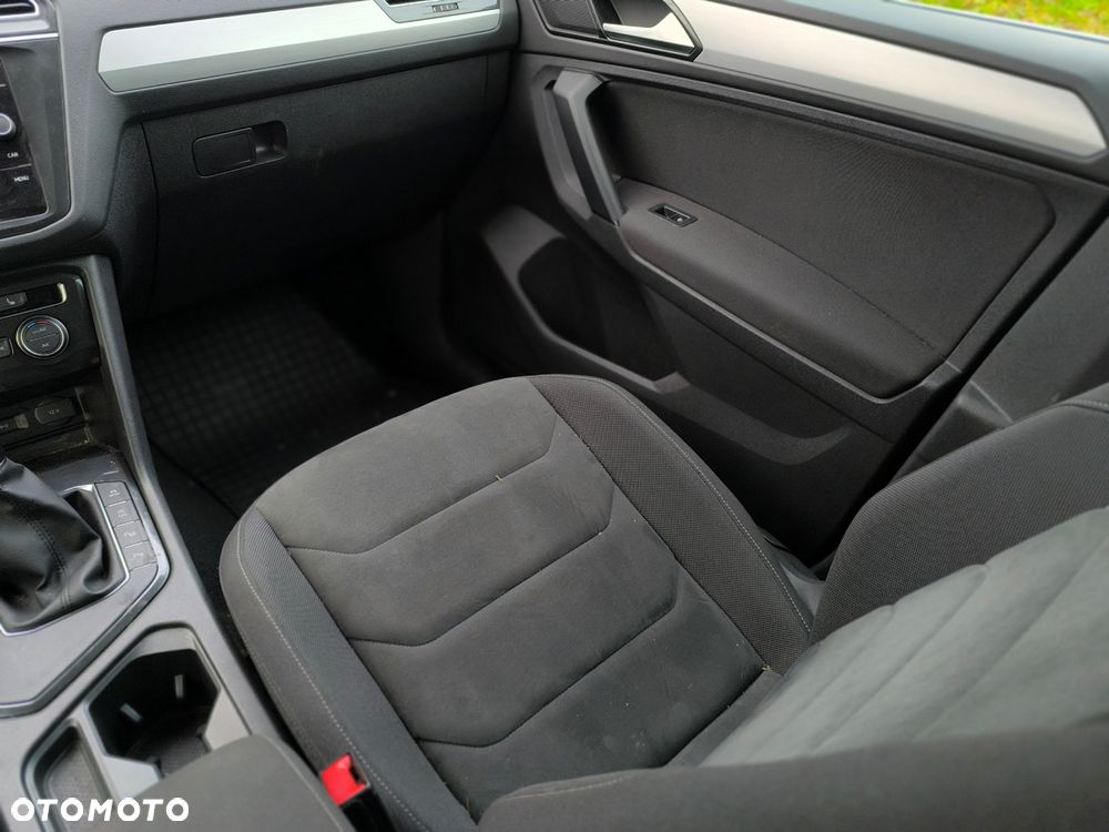 Volkswagen Tiguan - 10
