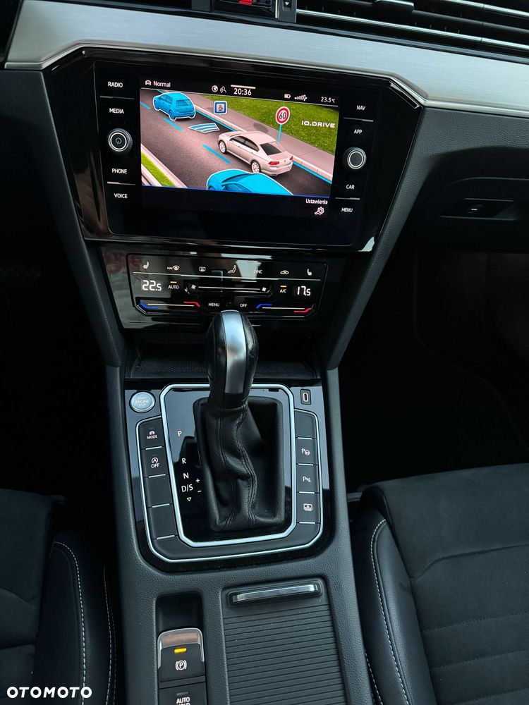 Volkswagen Passat - 8