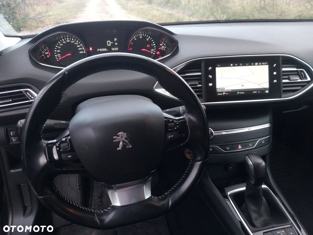 Peugeot 308 1.6 BlueHDi Active S&S EAT6 - 10