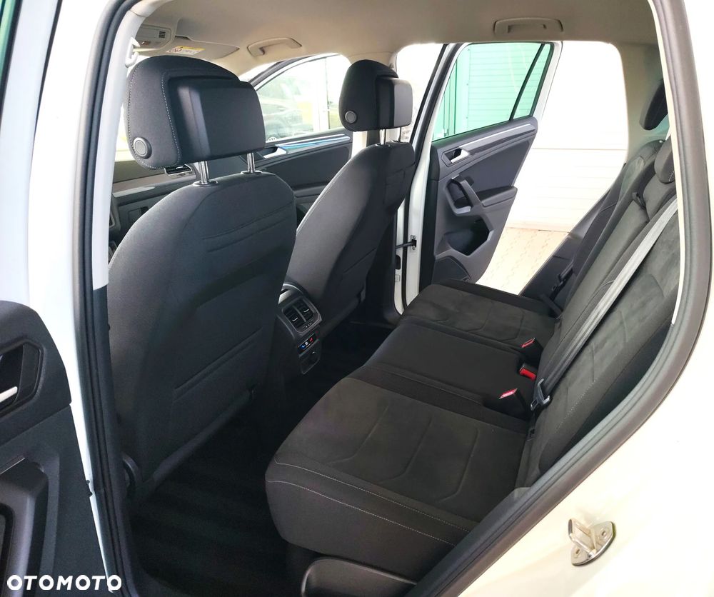 Volkswagen Tiguan 2.0 TDI Elegance DSG - 8