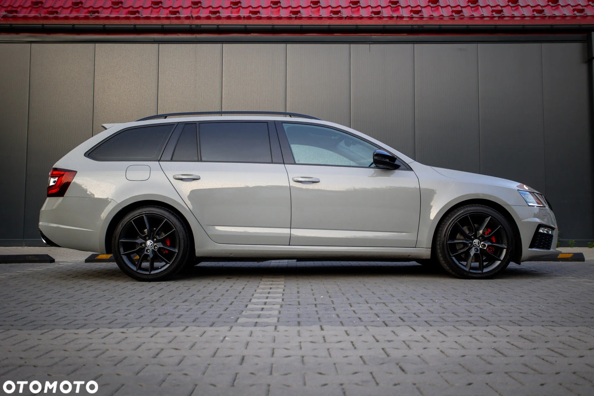 Skoda Octavia Combi 2.0 TDI RS - 12