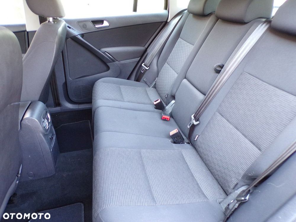 Volkswagen Tiguan - 30