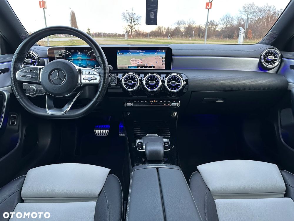 Mercedes-Benz CLA 180 d 7G-DCT AMG Line - 23