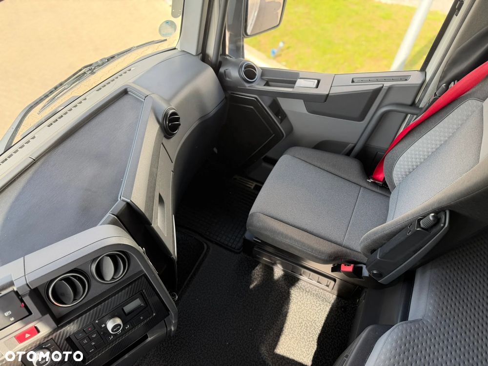 Renault T-HIGH 480TC - 12