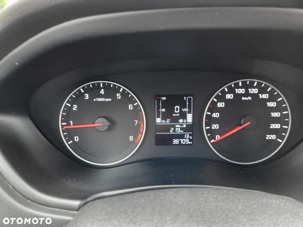 Hyundai i20 - 20