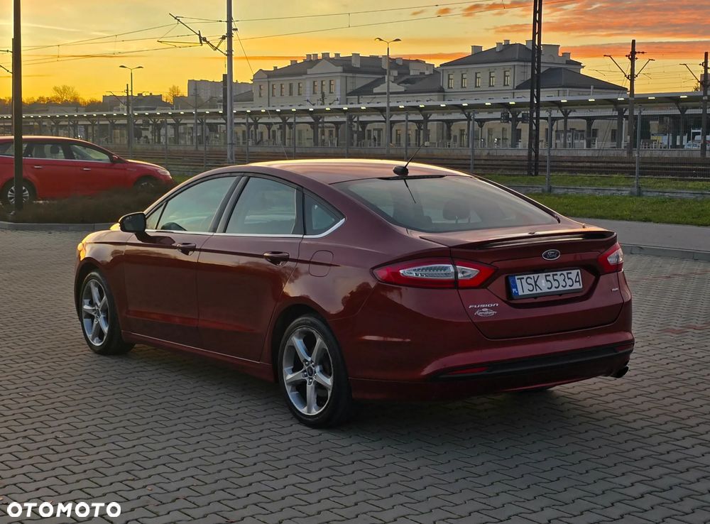 Ford Fusion - 7