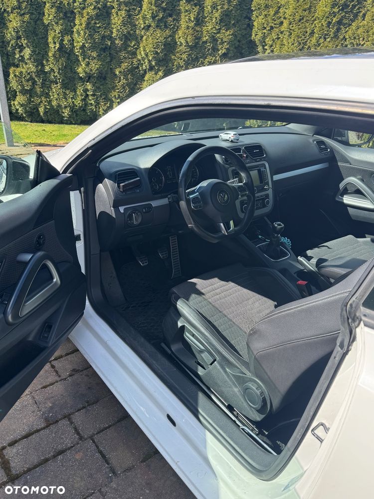 Volkswagen Scirocco 2.0 TDI - 14