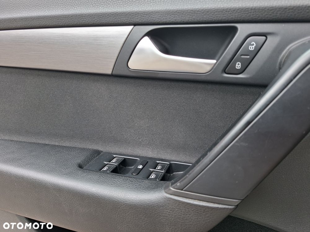 Volkswagen Passat 2.0 TDI Comfortline - 22