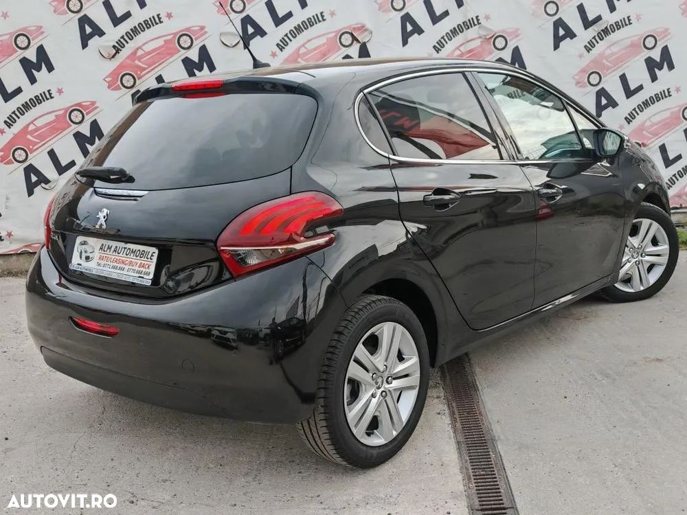 Peugeot 208 1.2 L PureTech Turbo Allure Aut. - 6