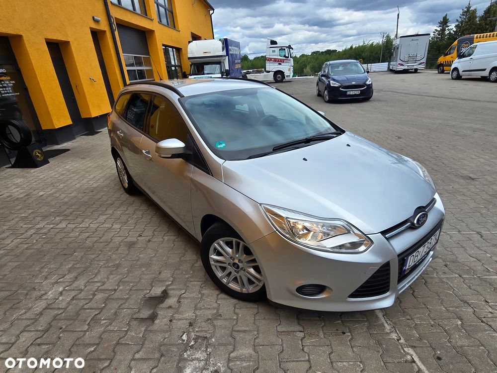 Ford Focus 1.0 EcoBoost Trend - 4