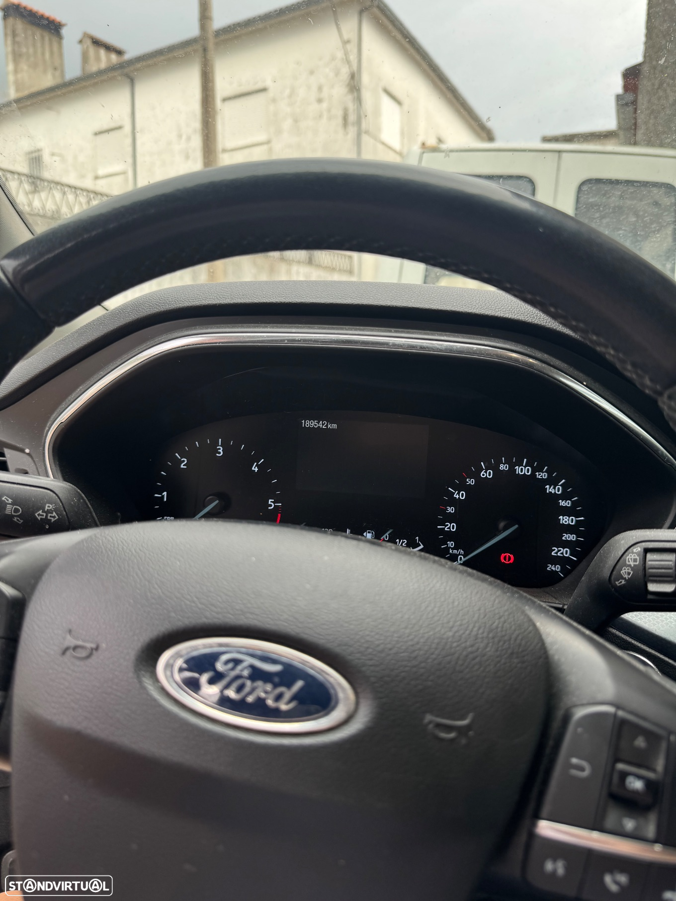 Ford Focus 1.5 TDCi EcoBlue Active - 4