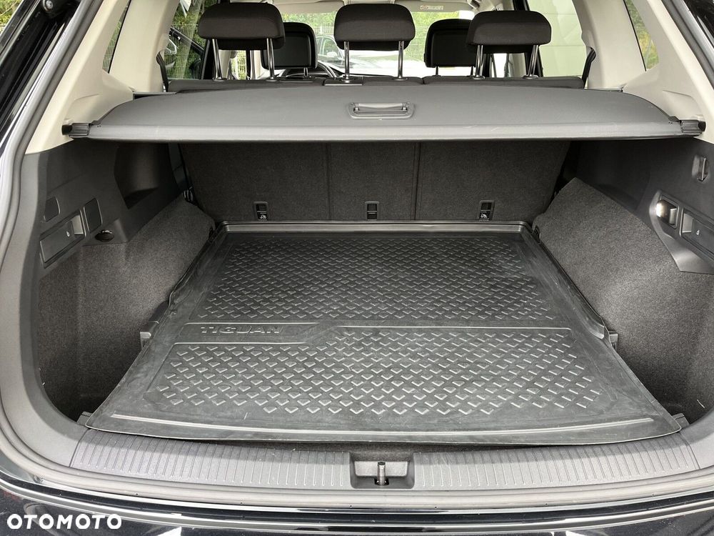 Volkswagen Tiguan Allspace 2.0 TSI 4Mot Elegance DSG - 18
