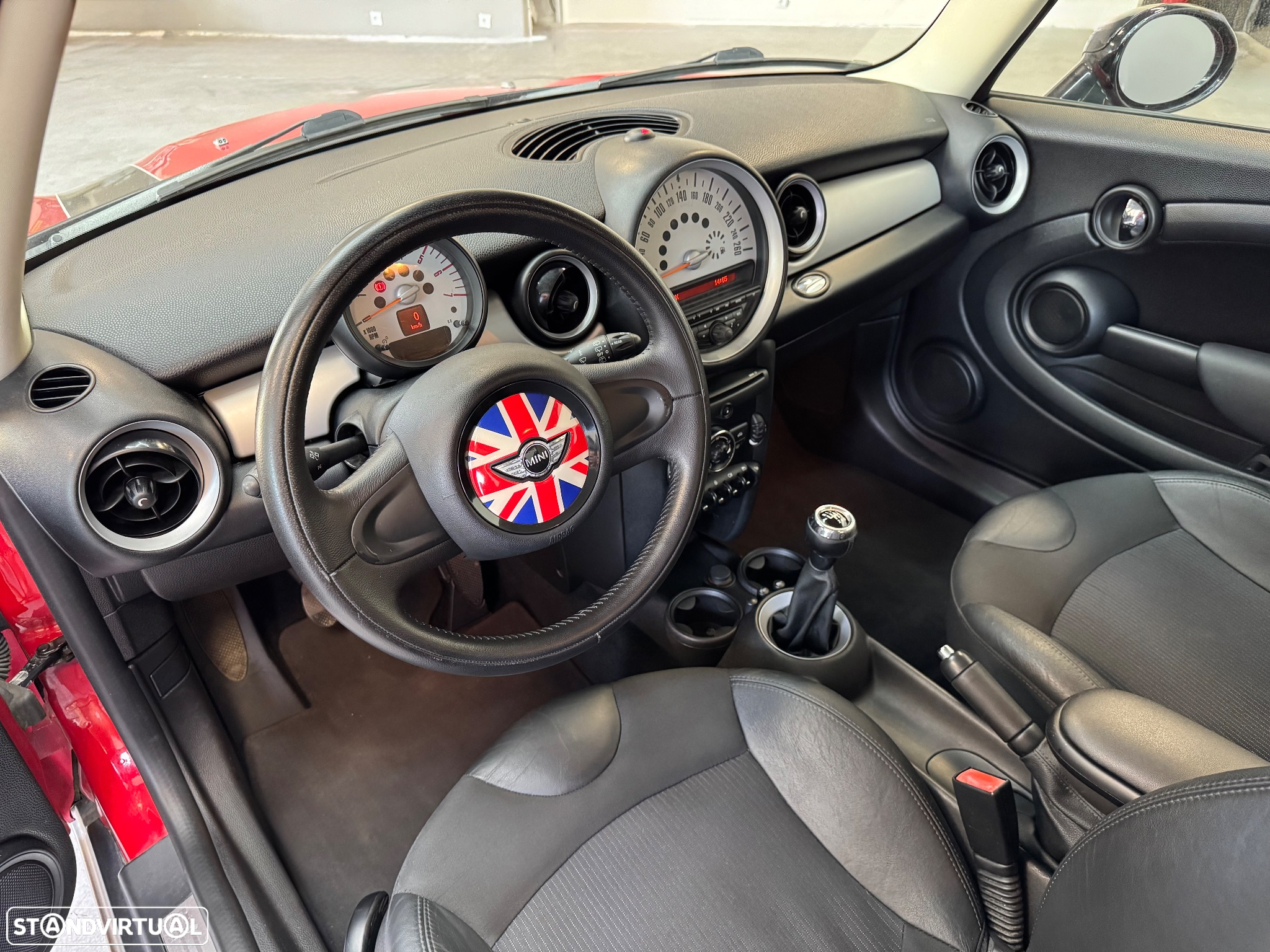 MINI 3 Portas One D - 7