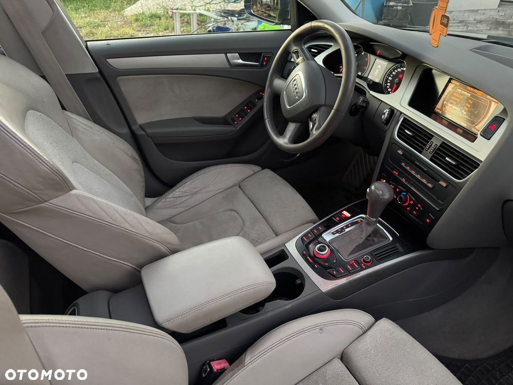 Audi A4 Avant - 13