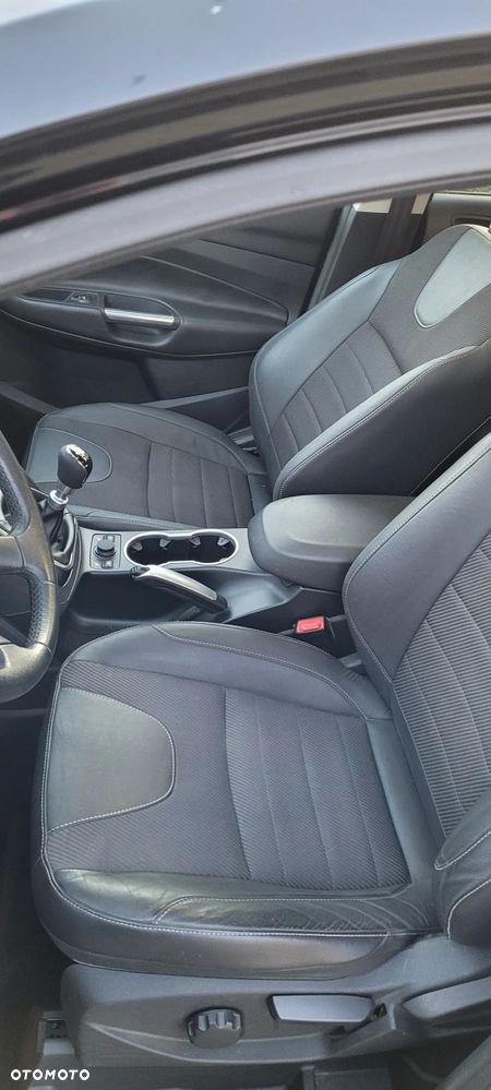 Ford Kuga 2.0 TDCi 4x4 Titanium - 10