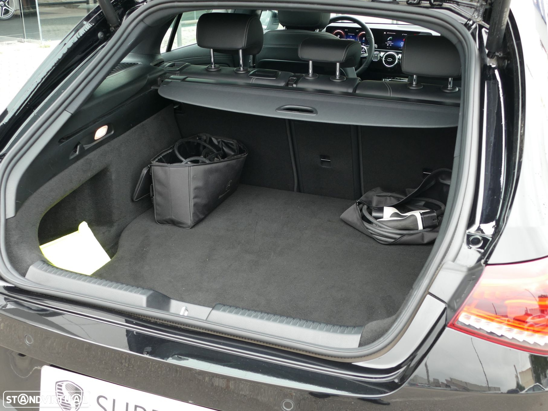 Mercedes-Benz CLA 250 e Shooting Brake Progressive - 12