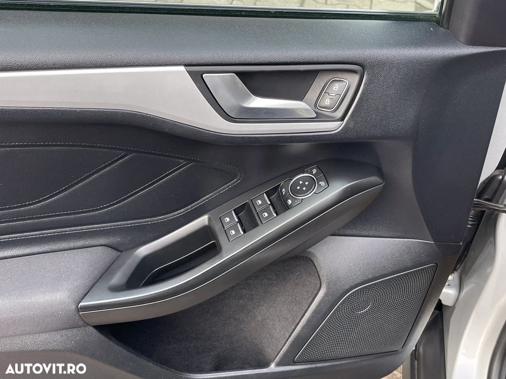 Ford Focus 1.5 EcoBlue Connected - 14