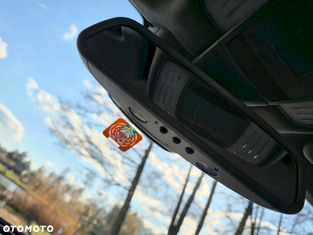 Mercedes-Benz Klasa E 250 CDI DPF BlueEFFICIENCY Avantgarde - 25