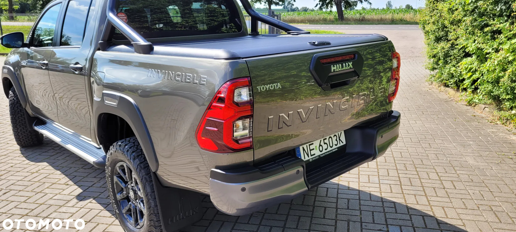 Toyota Hilux 2.8 D-4D Double Cab Invincible 4x4 - 4