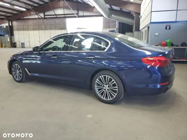 BMW Seria 5 530i xDrive Sport Line sport - 9