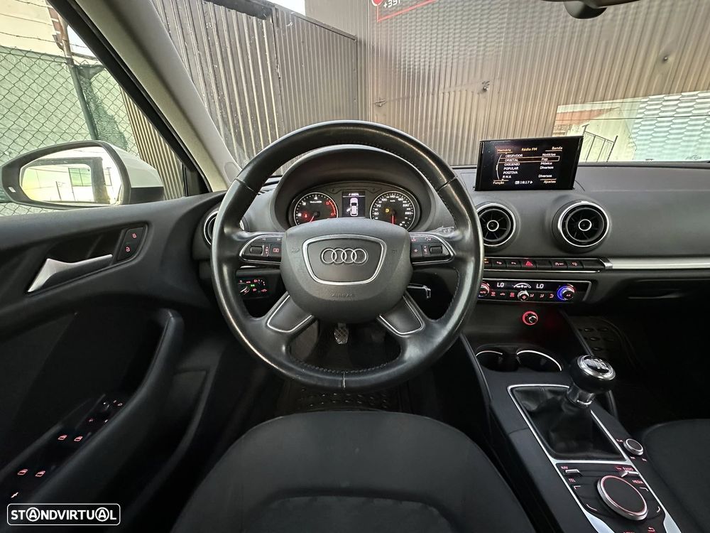 Audi A3 Sportback 1.6 TDI Attraction - 5