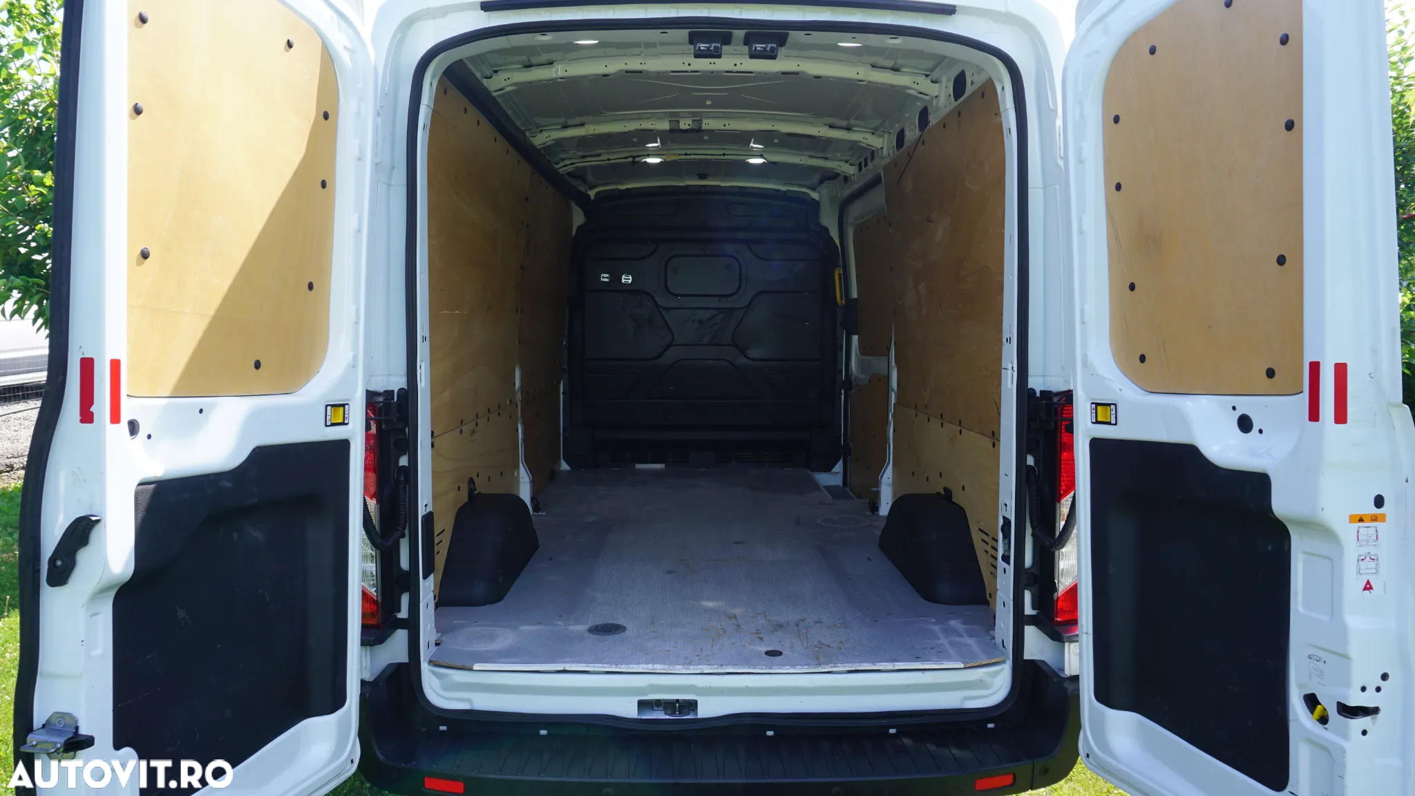 Ford Transit - 10
