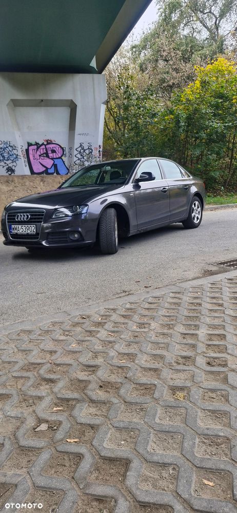 Audi A4 Limousine - 3