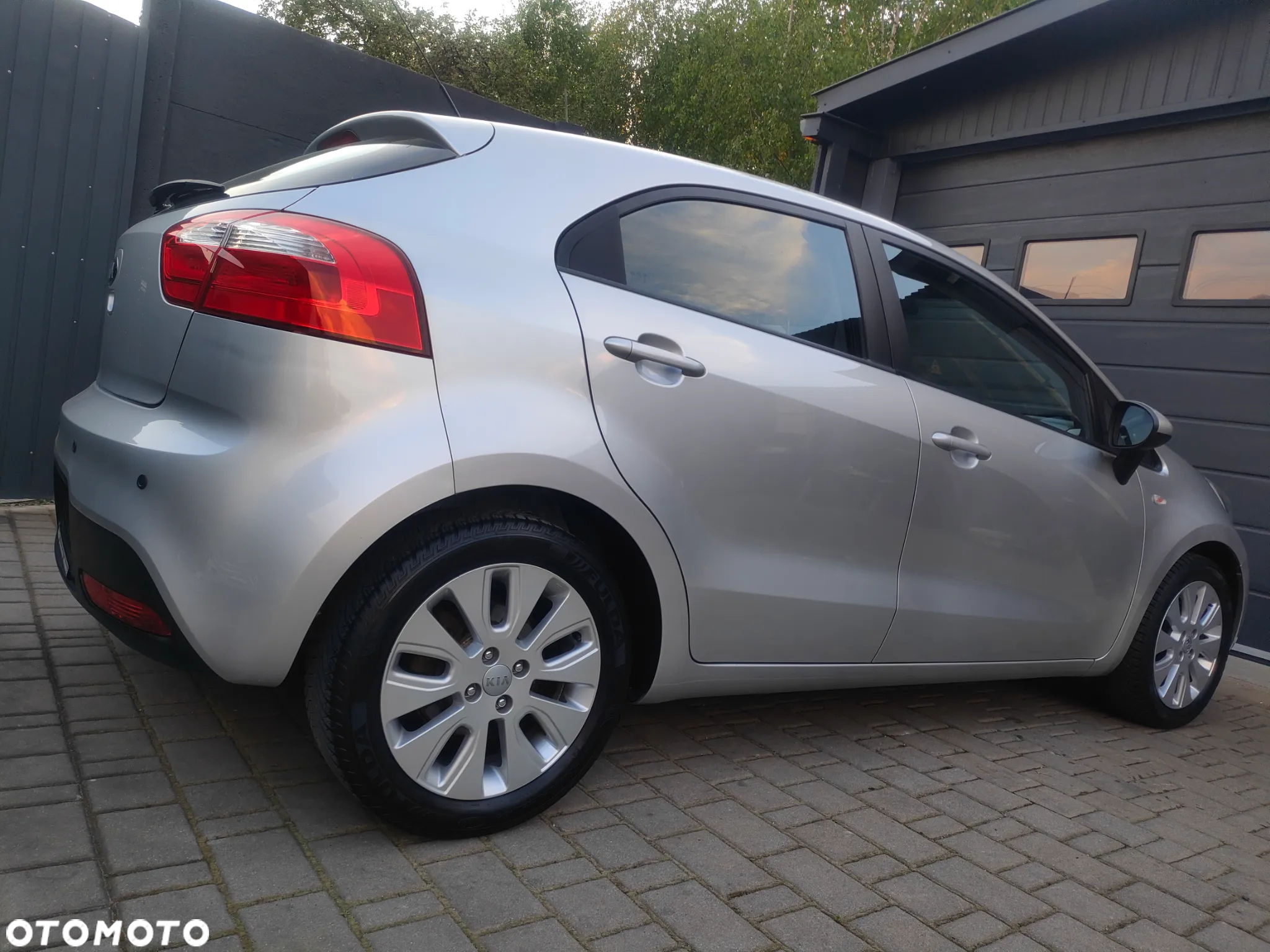 Kia Rio 1.2 Attract - 7