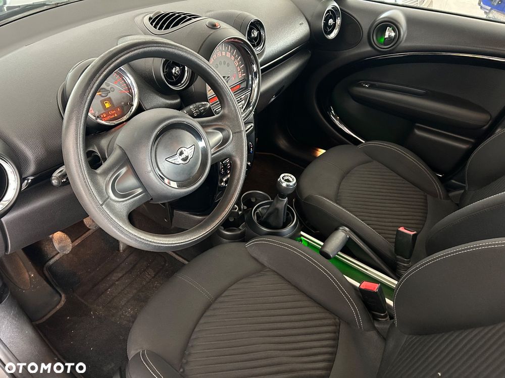 MINI Countryman One D Blackyard - 14