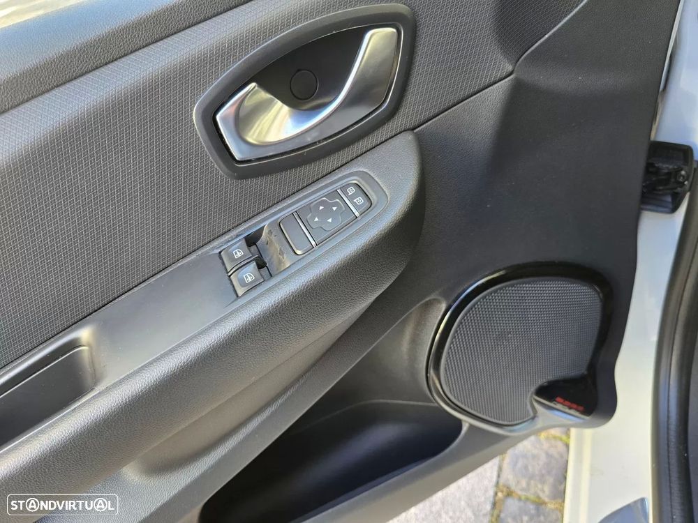 Renault Clio Sport Tourer 1.5 dCi Limited - 7