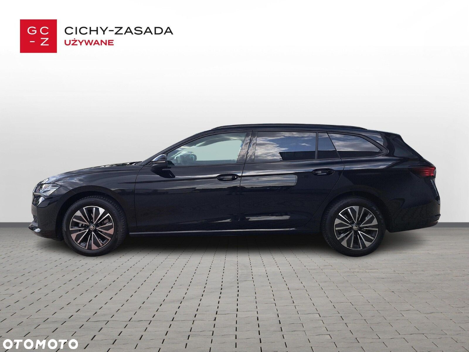 Skoda Superb 2.0 TDI SCR Selection DSG - 2