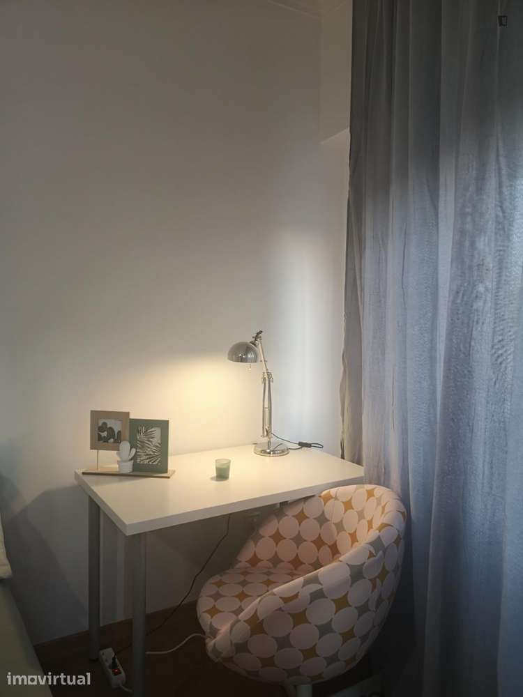 Quarto - localizado em Amadora Lisbon - Grande imagem: 2/19