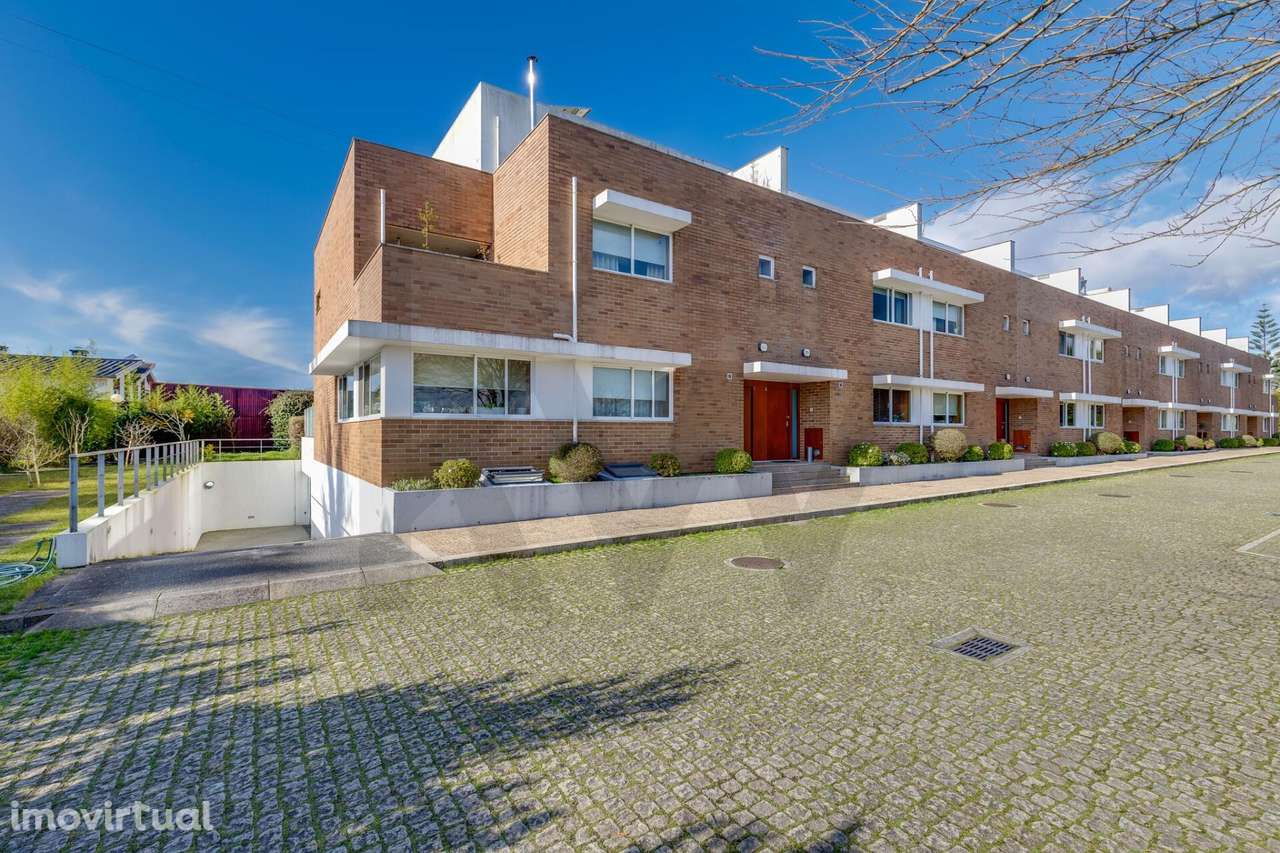 Exclusiva Moradia T5 em Castêlo da Maia – Condomínio Privado - Grande imagem: 2/60