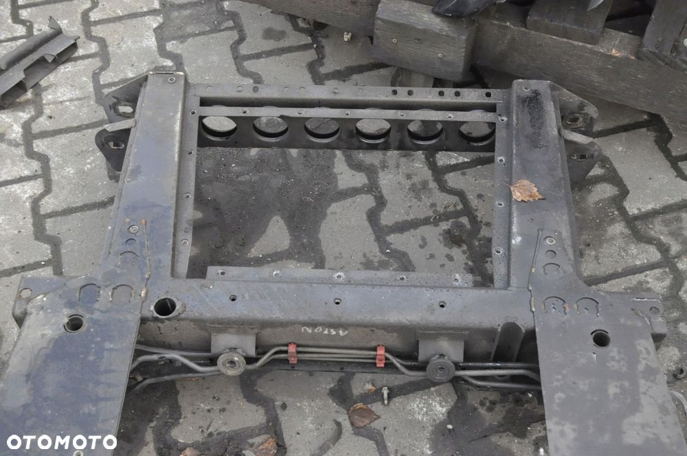 ASTON MARTIN VANQUISH 6.0 V12 SANKI ZAWIESZENIA PRZÓD - 6