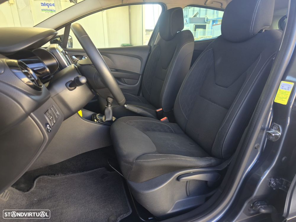 Renault Clio 0.9 TCe Limited Bi-Fuel - 4