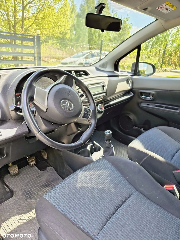 Toyota Yaris - 5