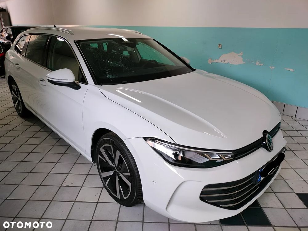 Volkswagen Passat - 2