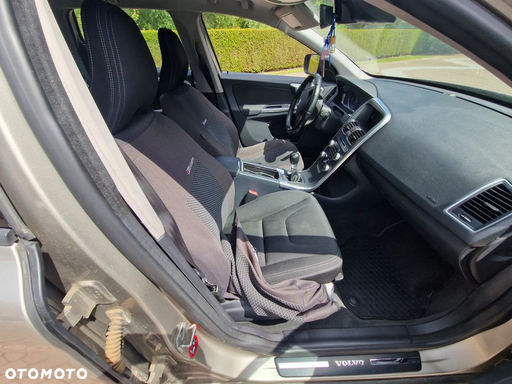 Volvo XC 60 D3 Kinetic - 5