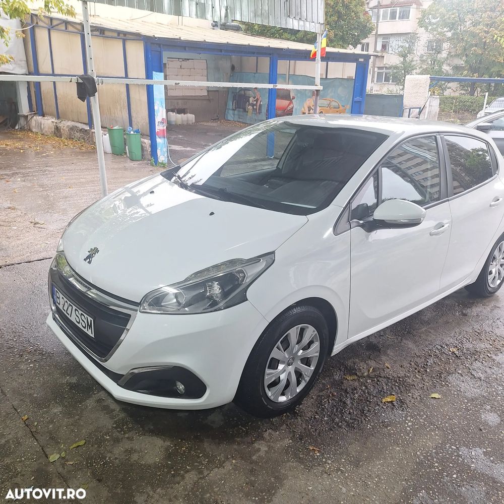 Peugeot 208 1.2 L PureTech Active - 12