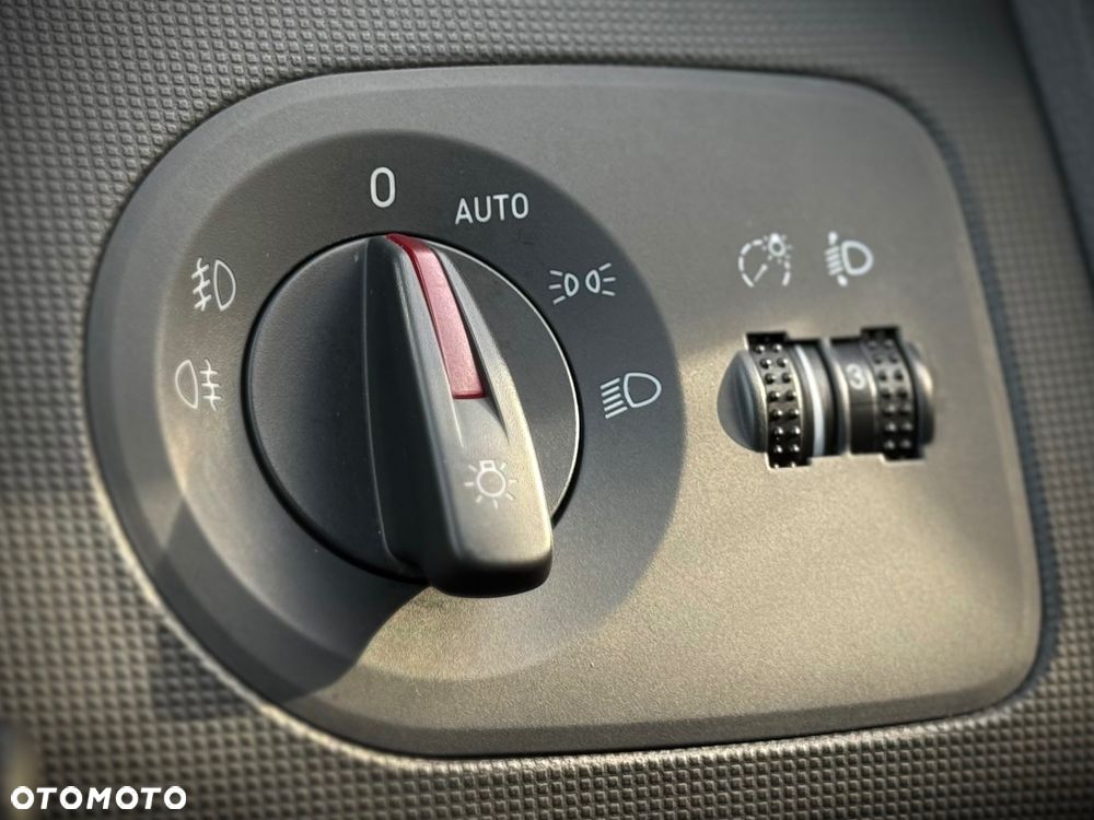 Seat Ibiza SC 1.4 16V Sport - 24