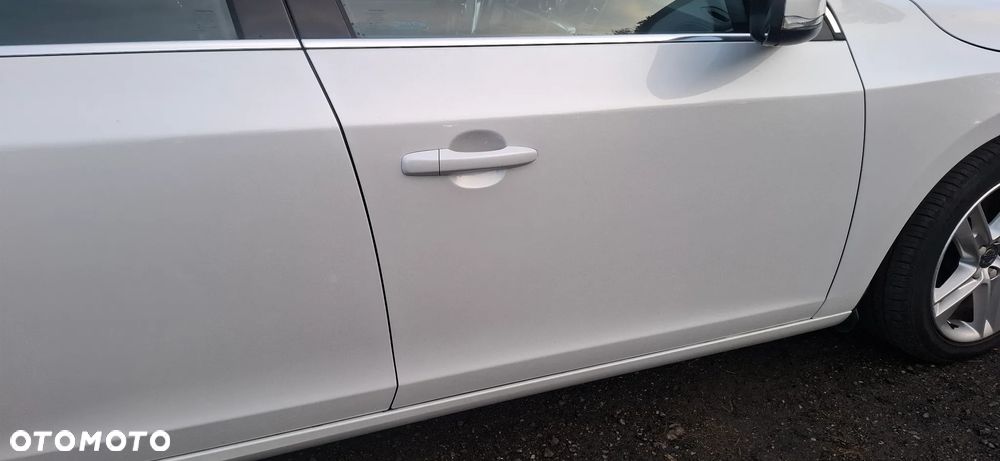 Volvo V60 - 12