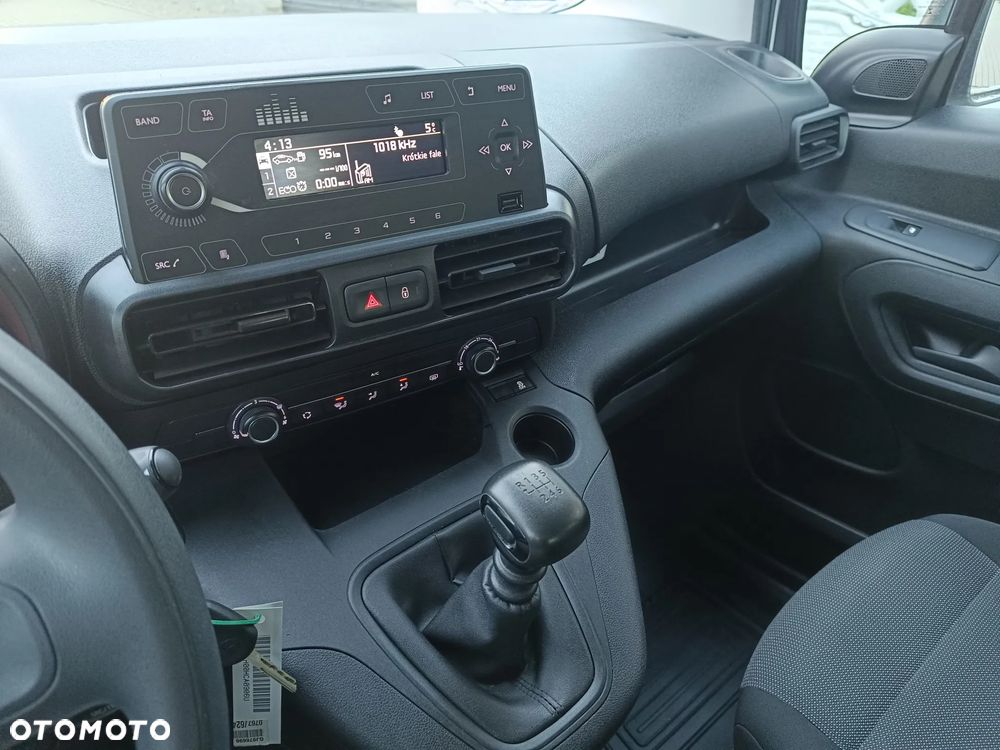 Toyota Proace City - 27
