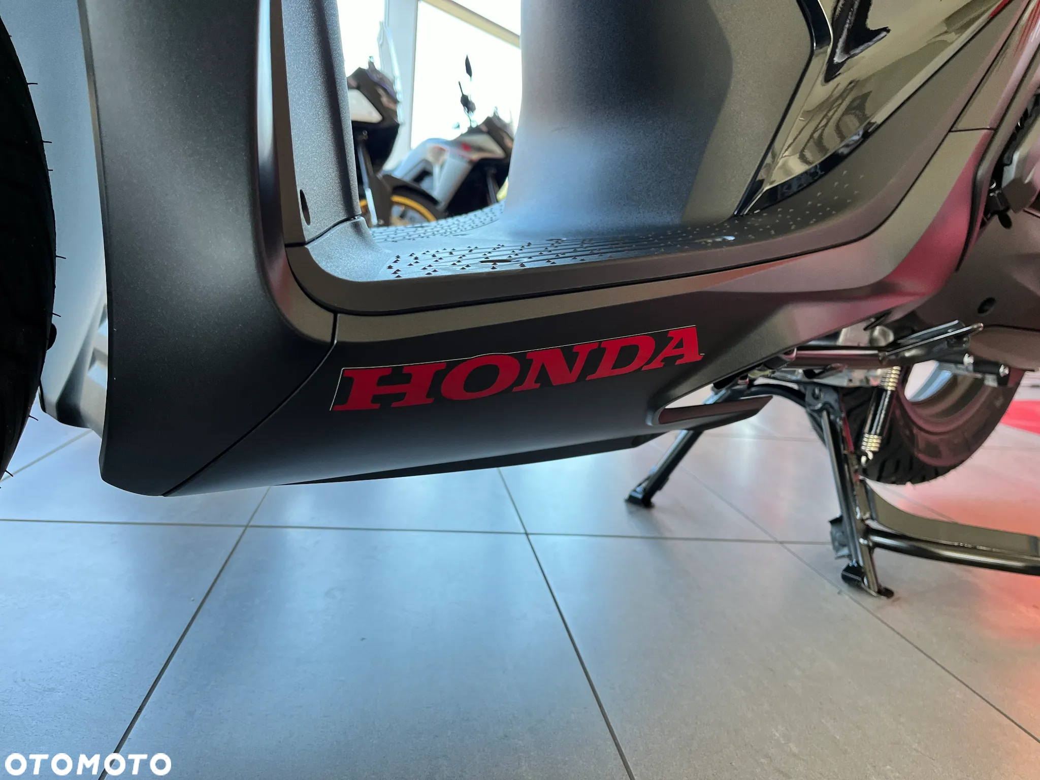 Honda SH - 12
