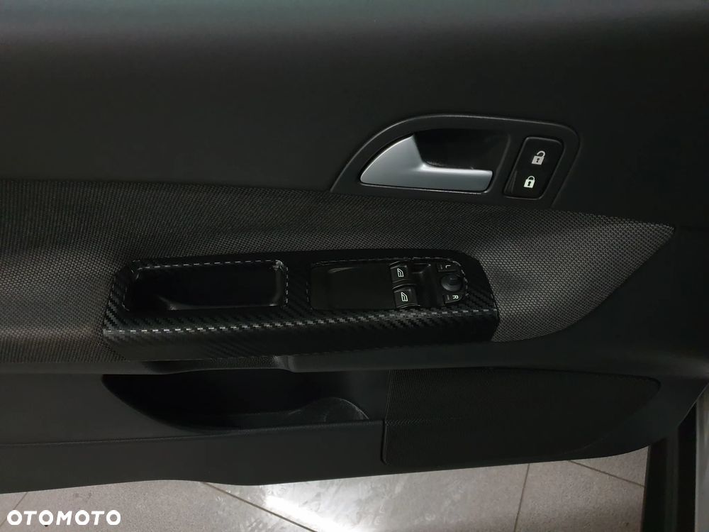 Volvo C30 D2 Momentum - 11