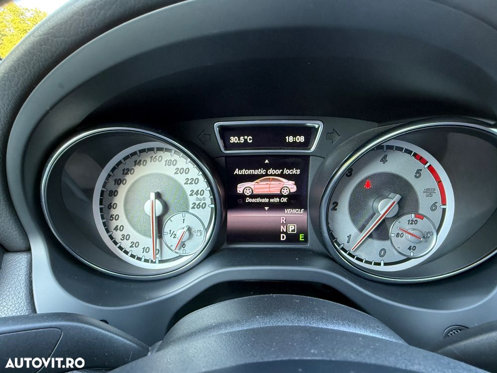 Mercedes-Benz CLA 220 CDI 7G-DCT AMG Line - 30