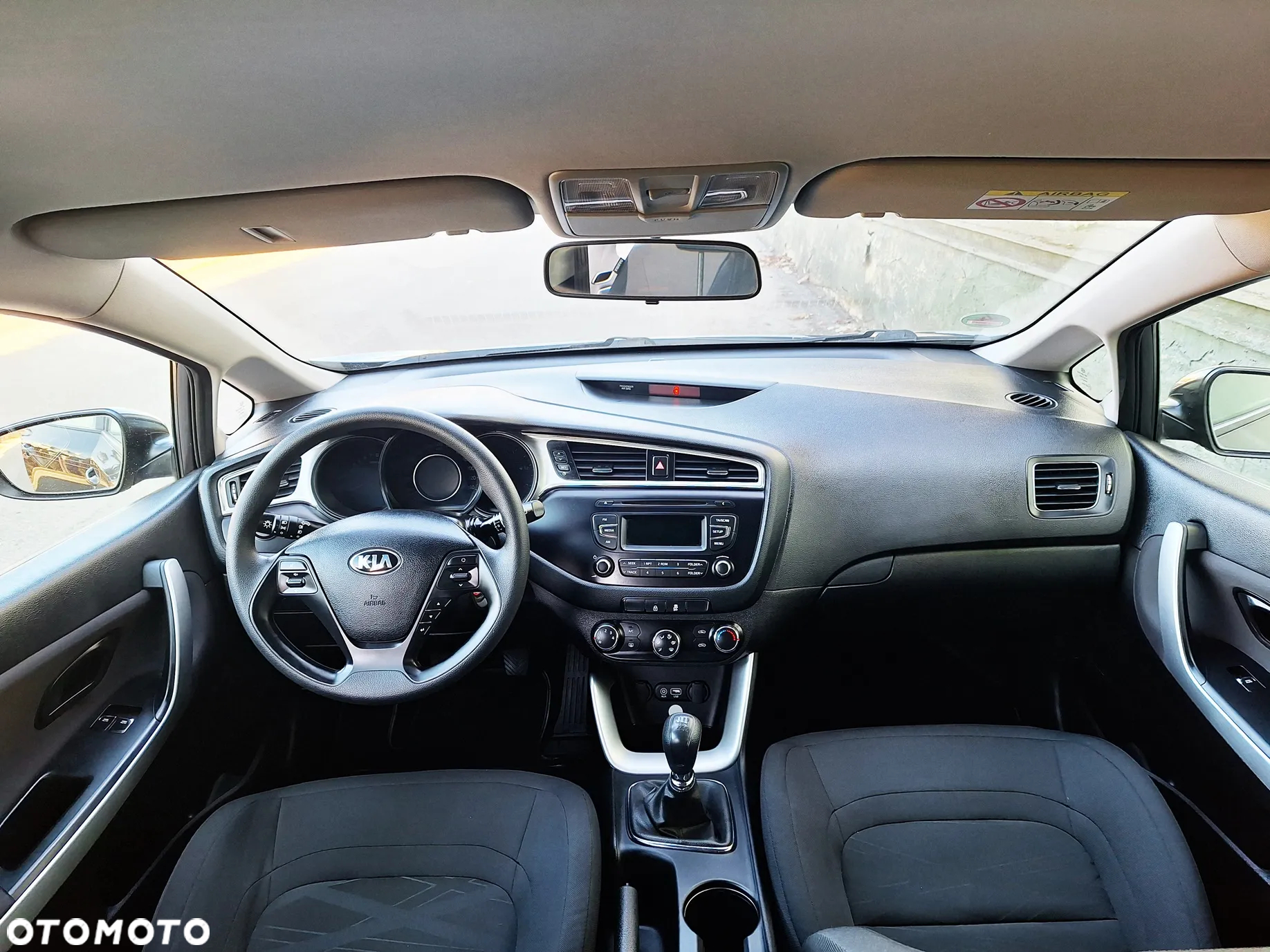 Kia Ceed - 28
