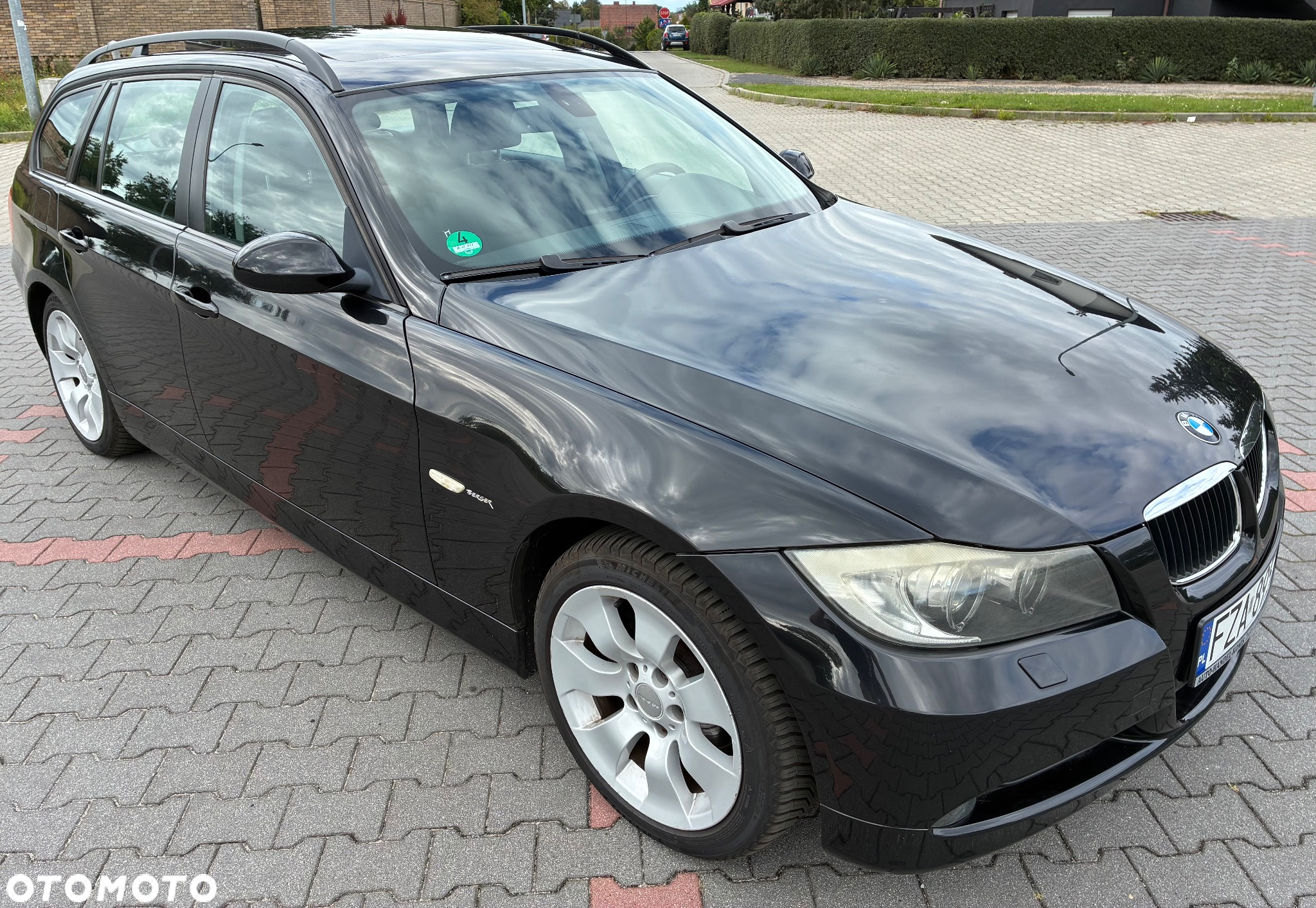 BMW Seria 3 318i Touring - 3