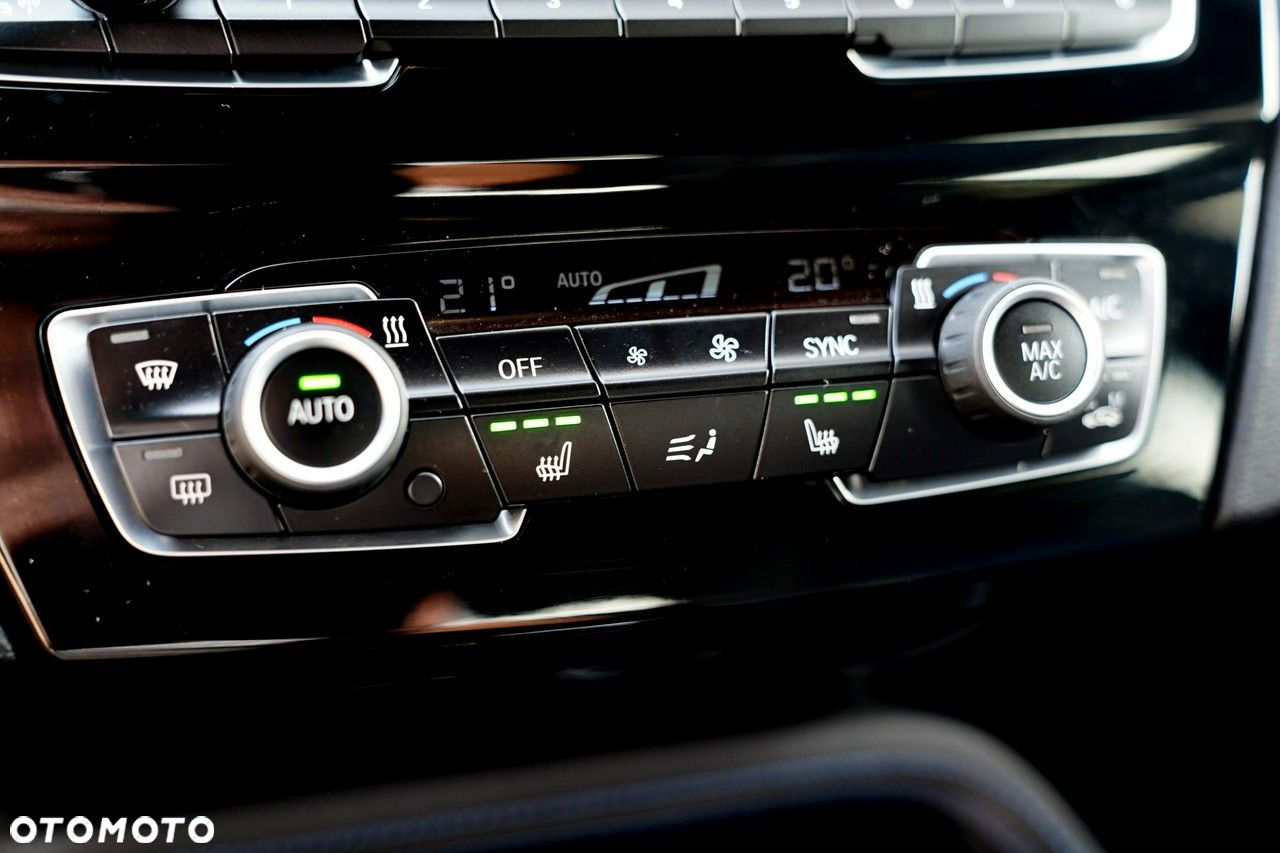 BMW X1 - 32